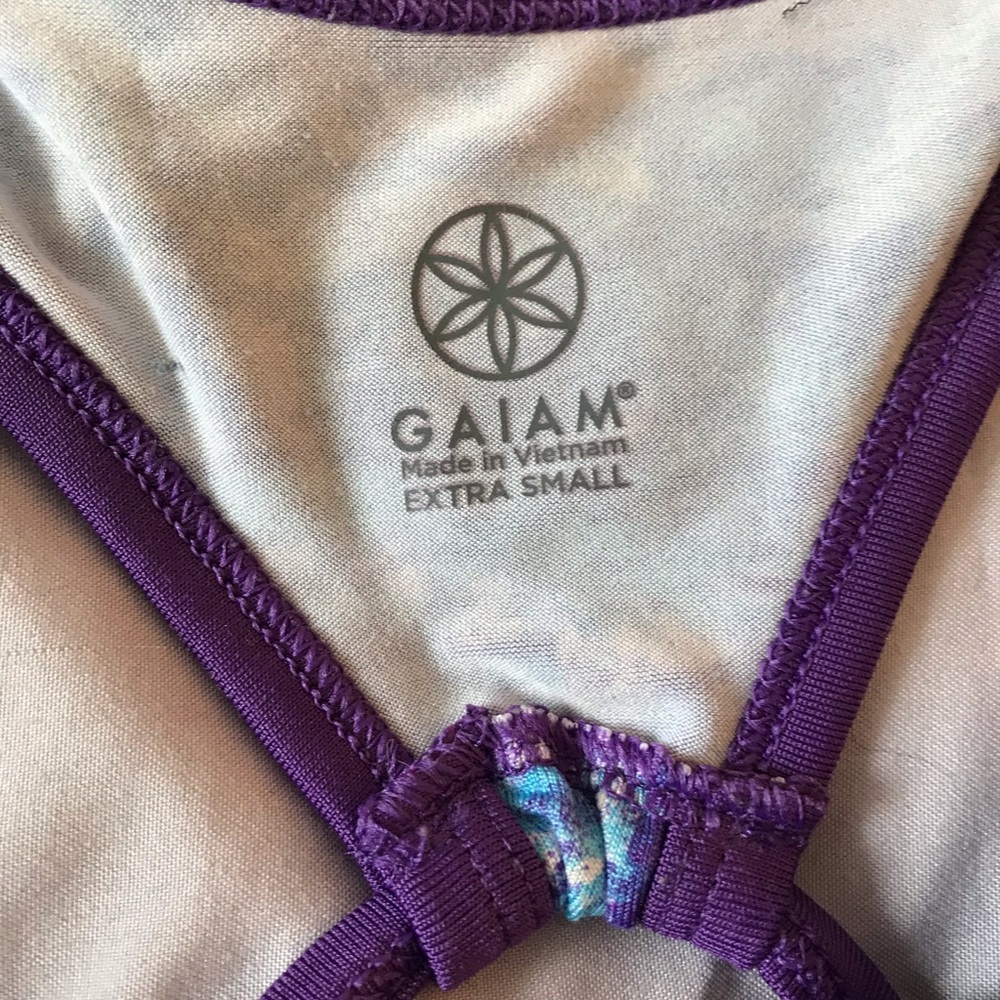 Yoga top/workout top